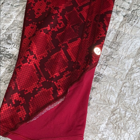 Lululemon leggings - Picture 4 of 8